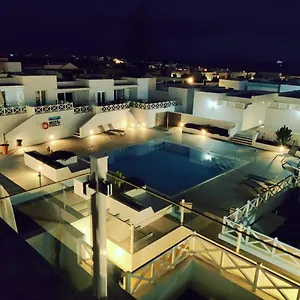 casa-ila-flower-beach.puertodelcarmen-hotels.org/