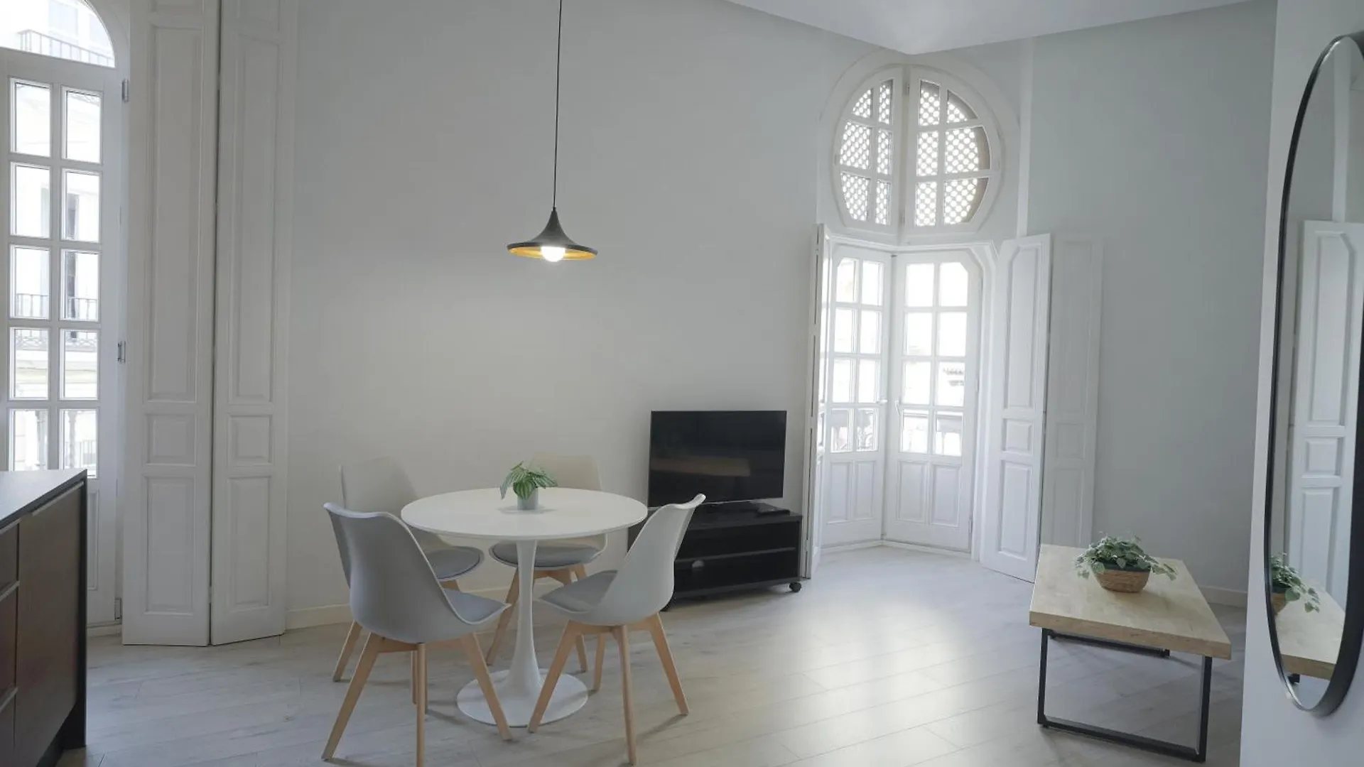 公寓 Casa Palacio La Casa Blanca Suites 塞维利亚